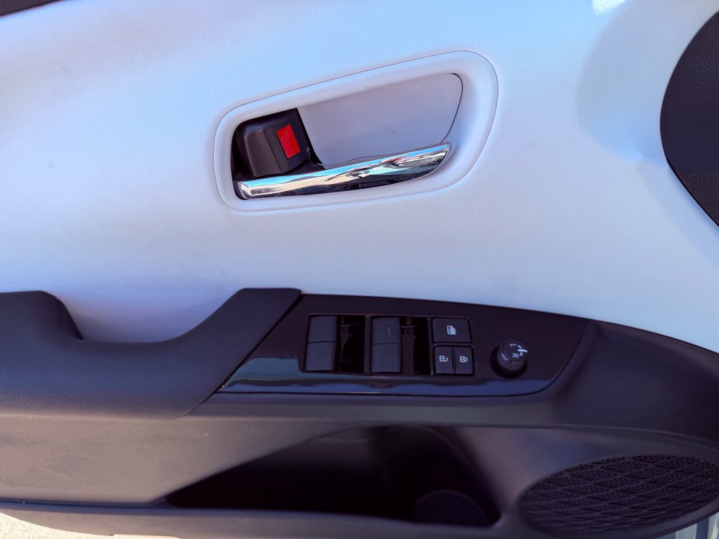 Used 2021 Toyota Prius LE FWD image 16