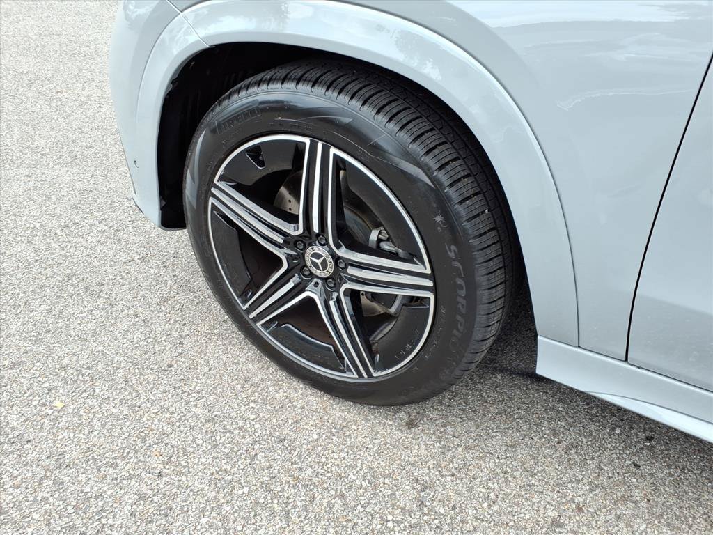 Certified 2025 Mercedes-Benz GLE 450e 4MATIC image 9
