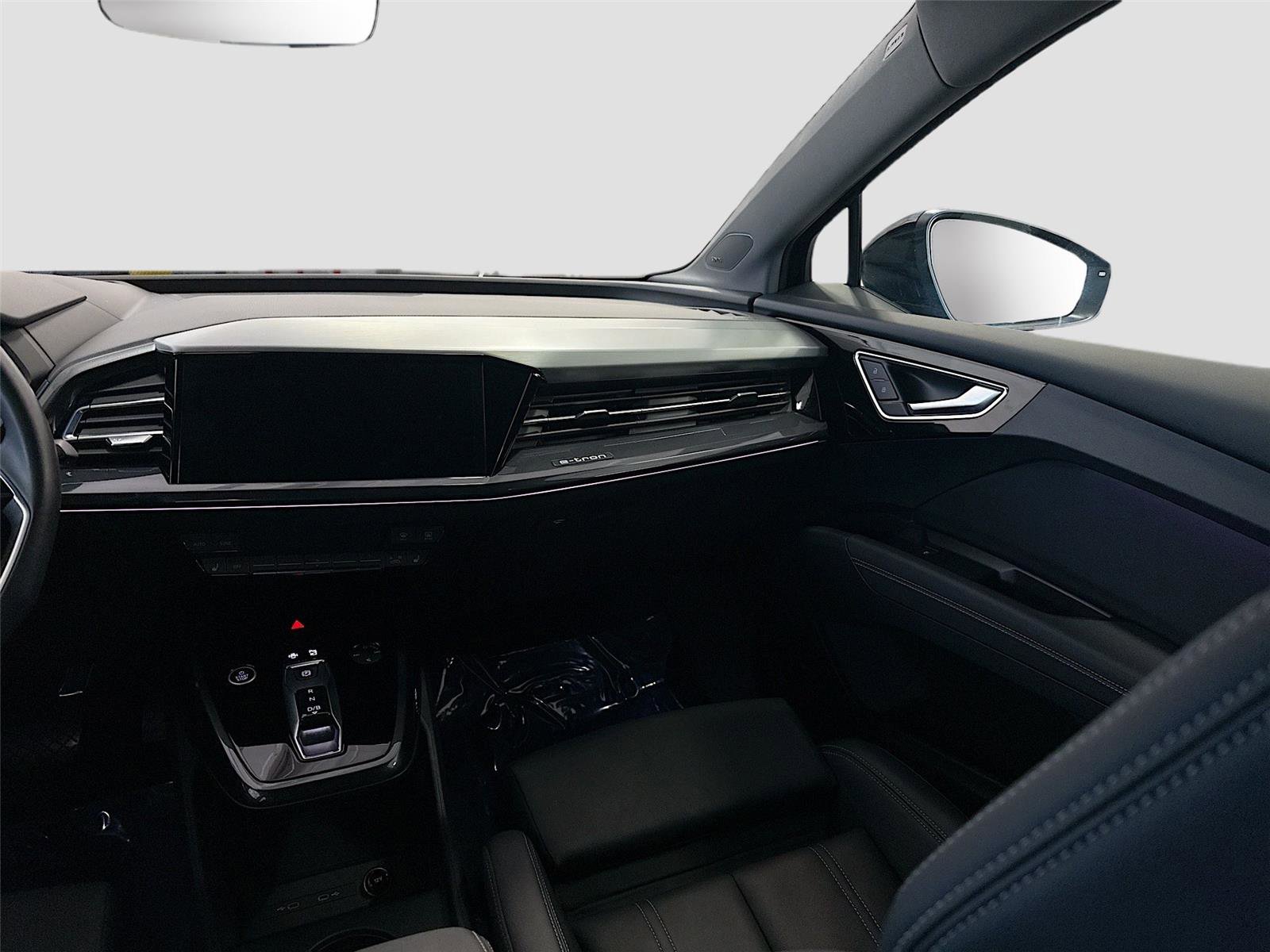 Certified 2023 Audi Q4 e-tron Prestige w/ Black Optic Package image 24