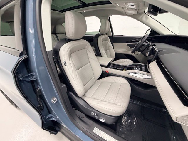 Used 2026 Lincoln Nautilus Reserve AWD/4WD image 28