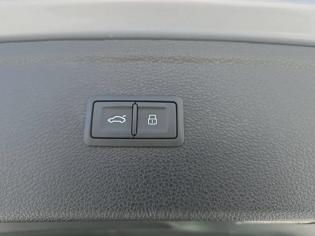 Used 2023 Audi SQ5 Premium Plus w/ Premium Plus Package AWD/4WD image 30