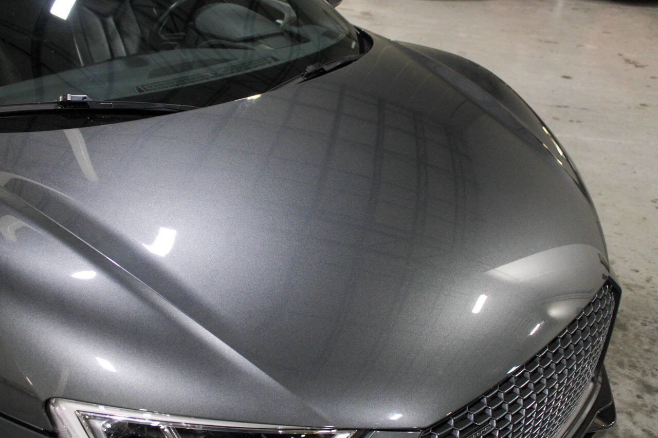 Used 2017 Audi R8 V10 w/ Carbon Exterior Package image 18