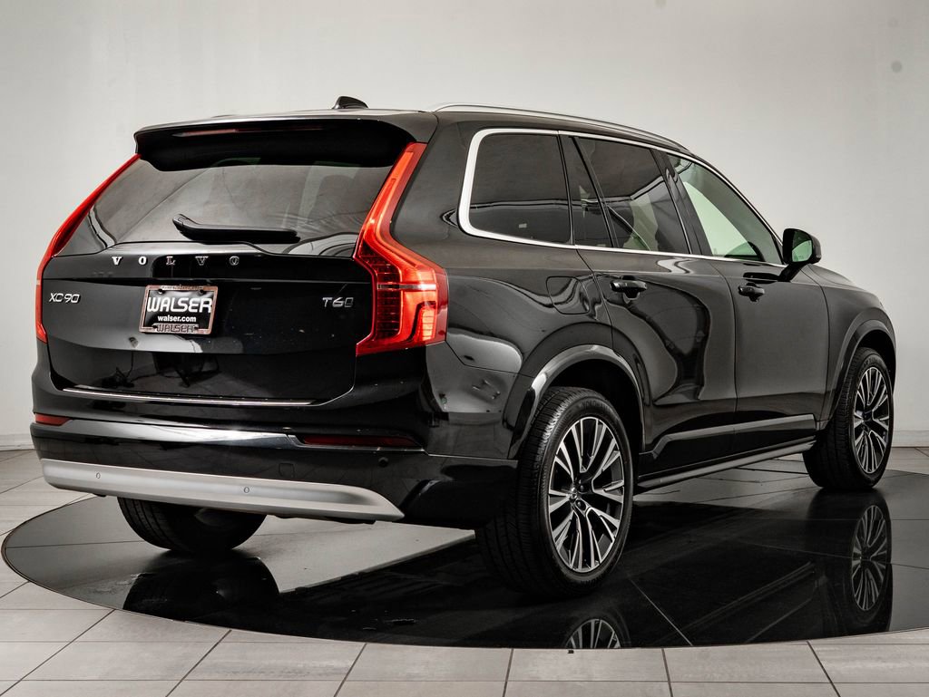 Used 2022 Volvo XC90 T6 Momentum AWD/4WD image 10