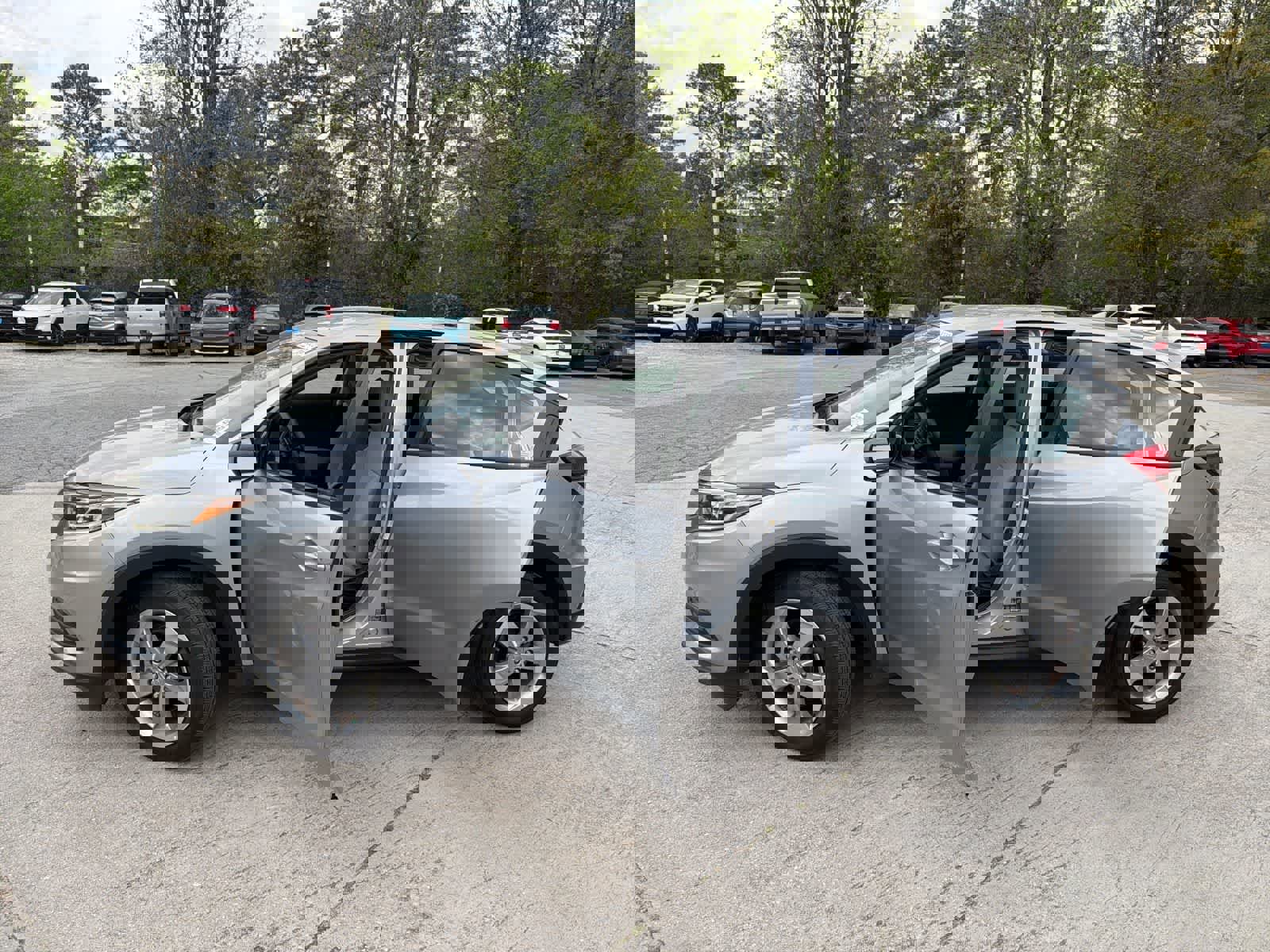 Used 2022 Honda HR-V LX image 17