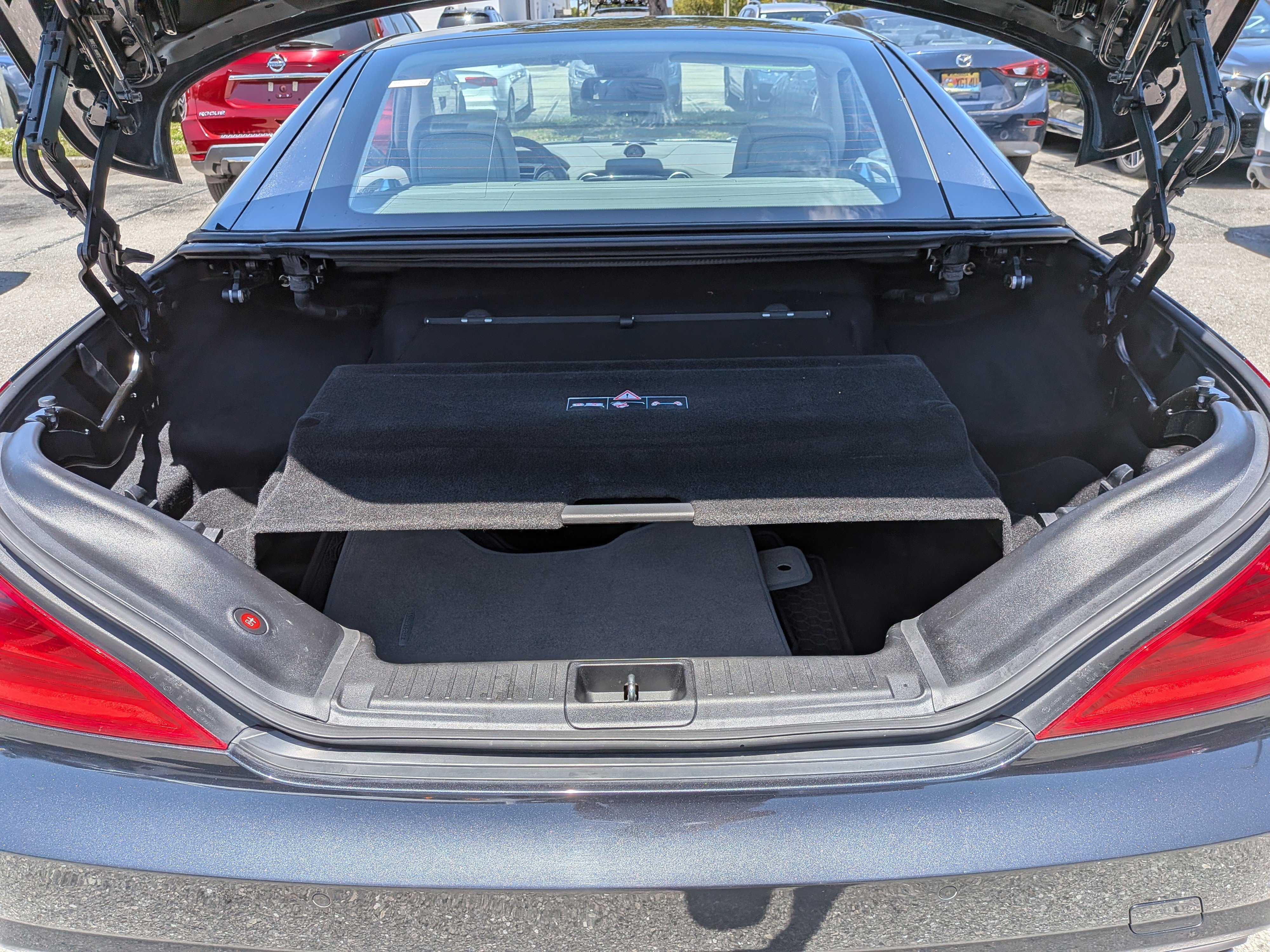 Used 2015 Mercedes-Benz SL 400 w/ Premium I Package image 13