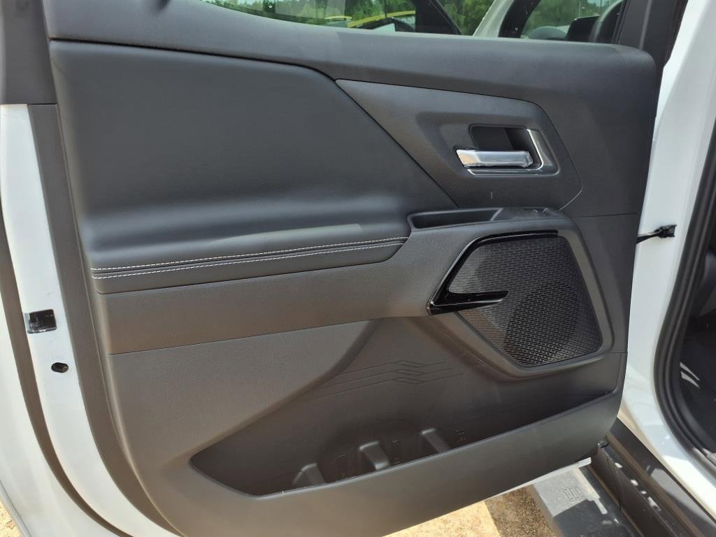 New 2025 Chevrolet Silverado EV LT image 14