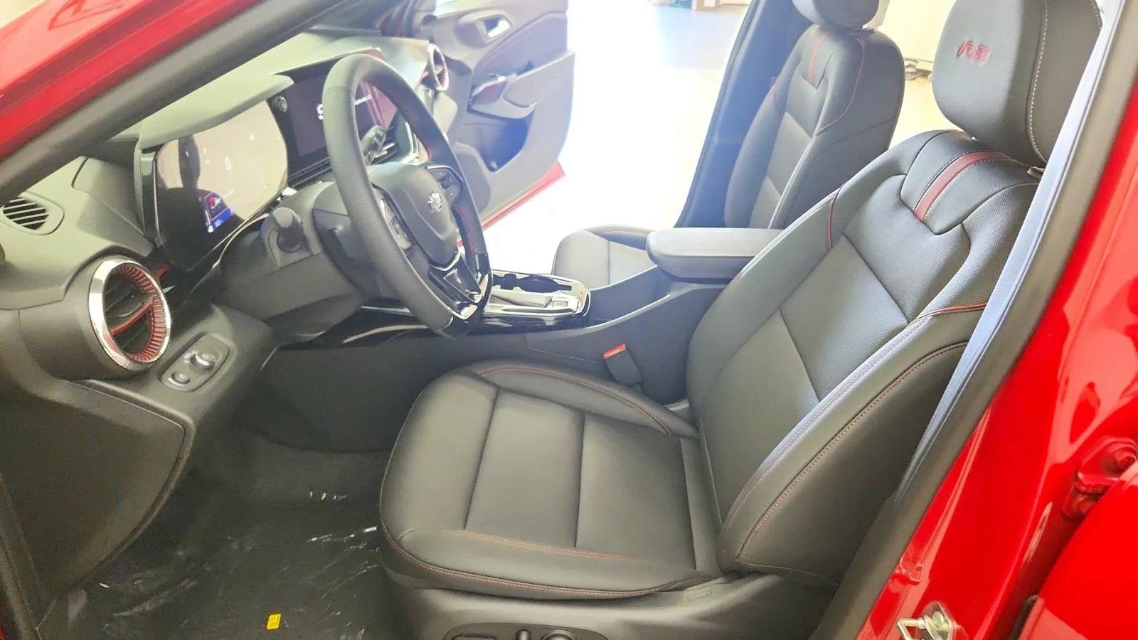 New 2026 Chevrolet Trax RS w/ Driver Confidence Package FWD image 15