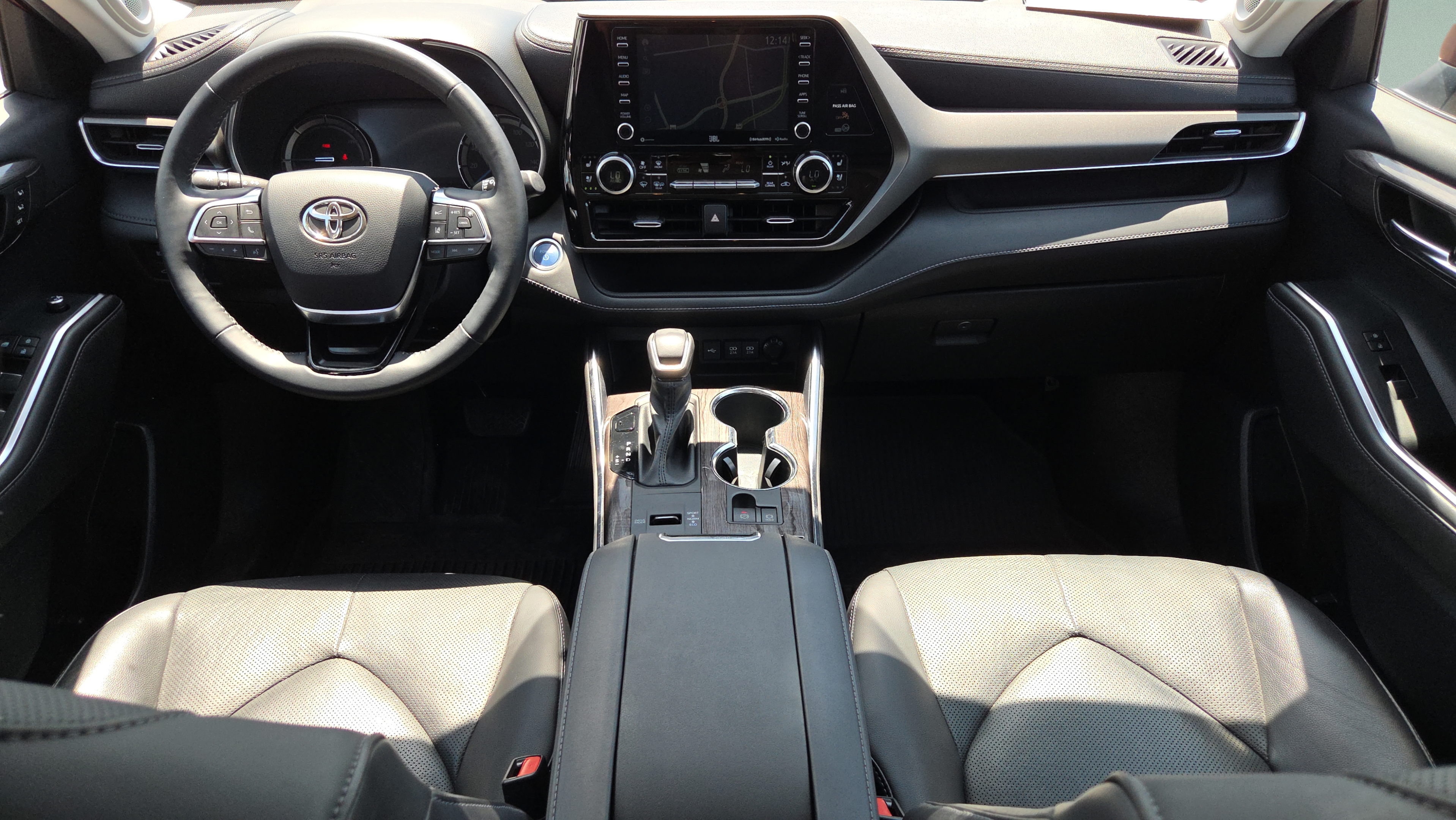 Certified 2021 Toyota Highlander Limited AWD/4WD image 15