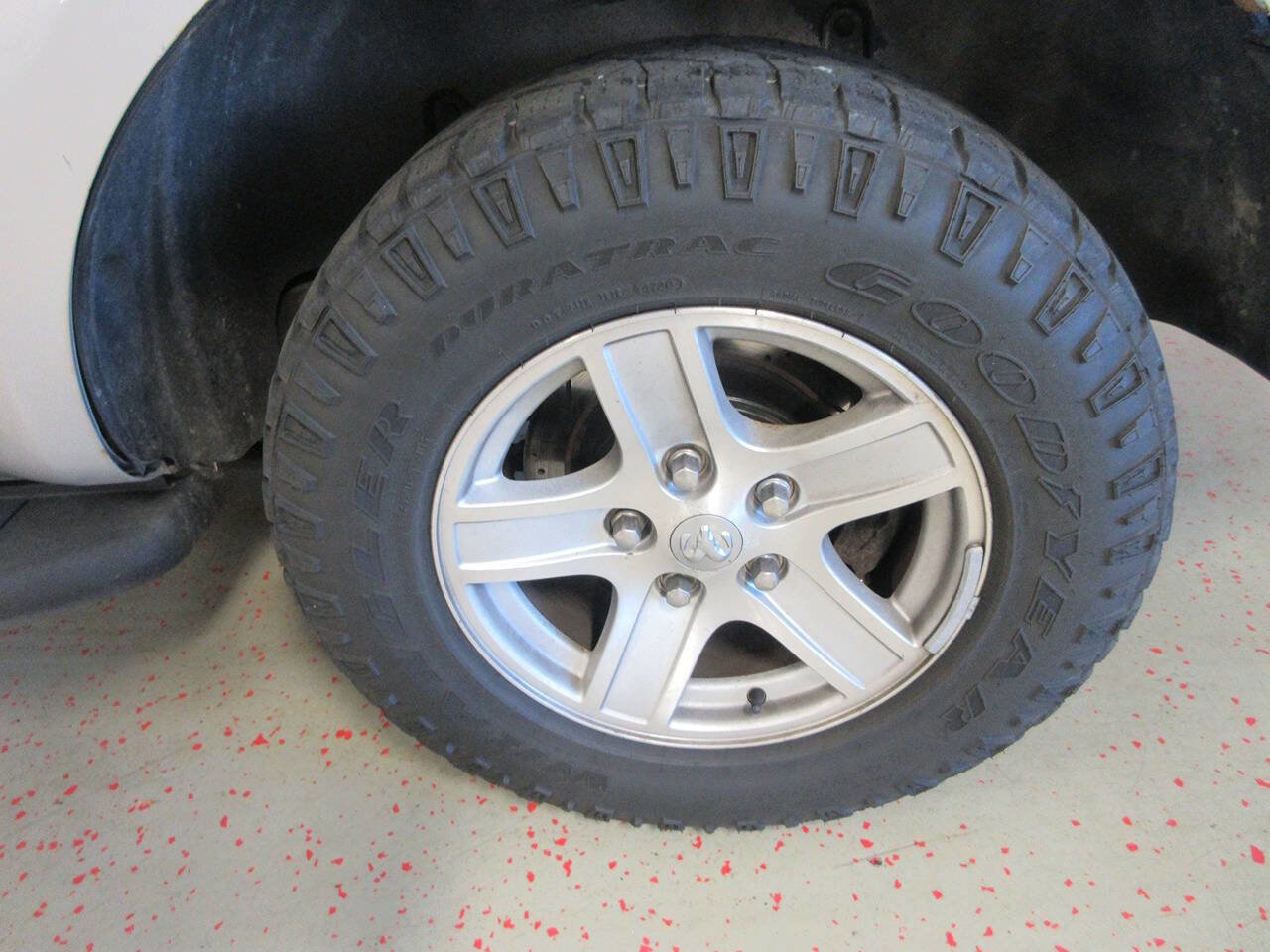 Used 2005 Dodge Durango SLT AWD/4WD image 20