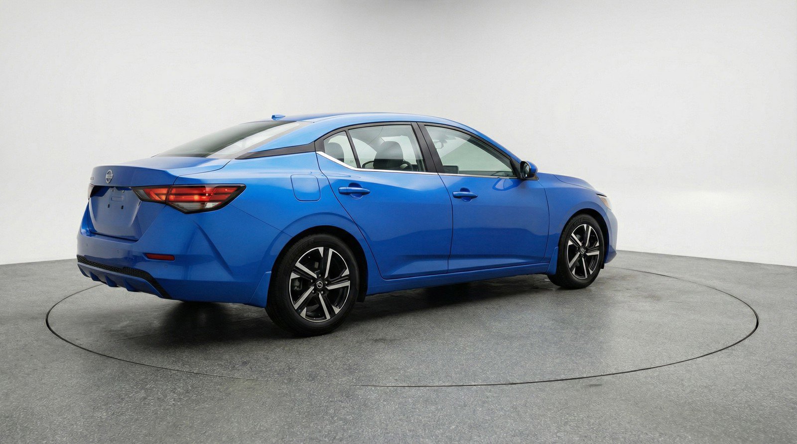 Used 2025 Nissan Sentra SV FWD image 7