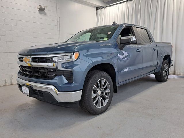Used 2024 Chevrolet Silverado 1500 LT AWD/4WD image 2