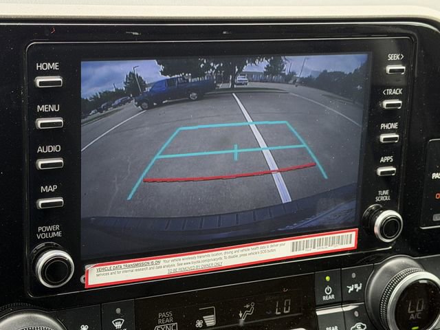 Used 2022 Toyota Highlander L FWD image 17