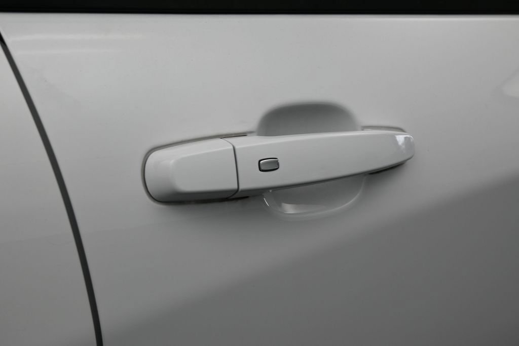 Used 2024 Chevrolet Equinox LS FWD image 35