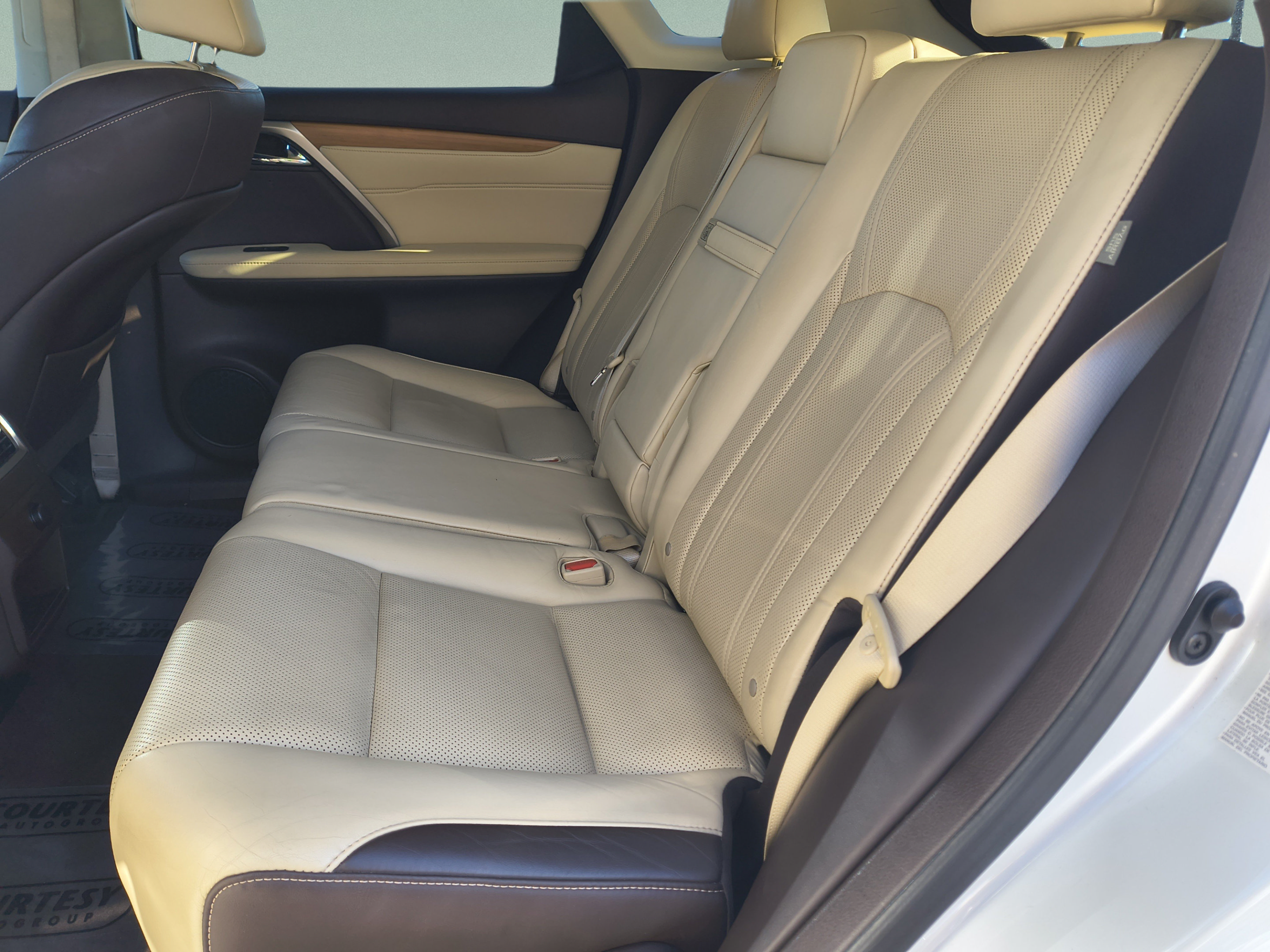 Used 2016 Lexus RX 350 FWD w/ Premium Package image 18