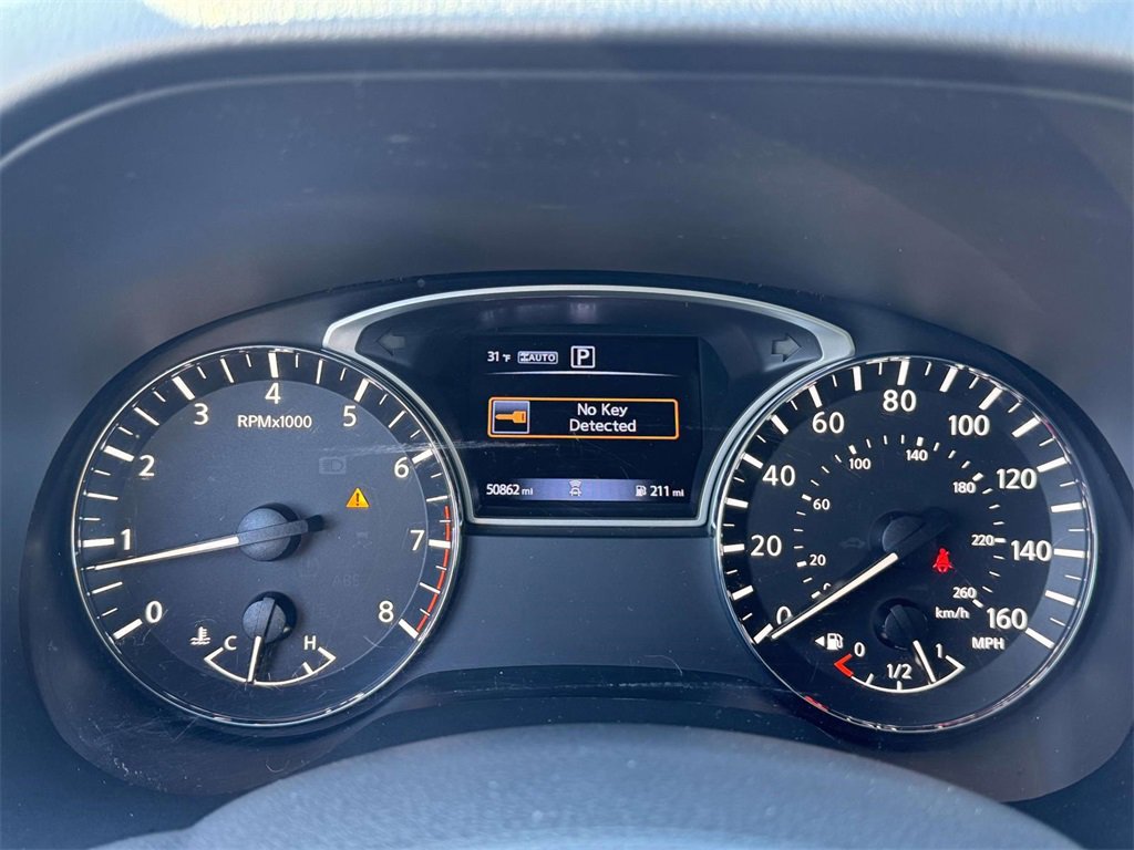 Used 2020 Nissan Pathfinder S image 24