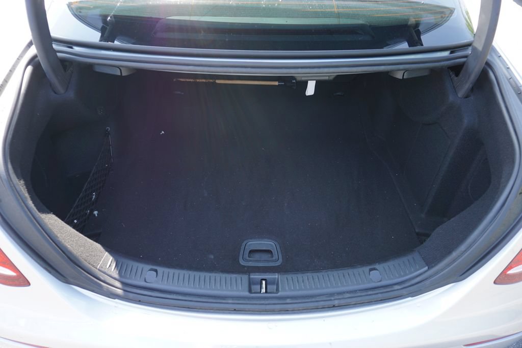 Used 2017 Mercedes-Benz E 300 4MATIC image 32