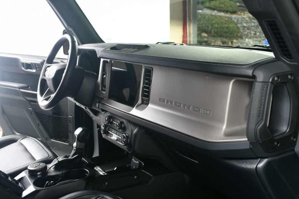Used 2025 Ford Bronco Outer Banks AWD/4WD image 27
