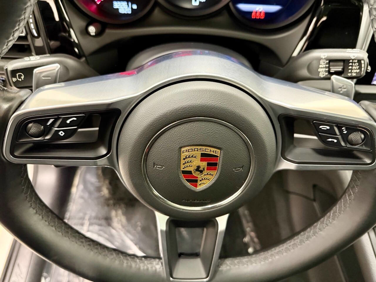 Used 2021 Porsche Macan image 27