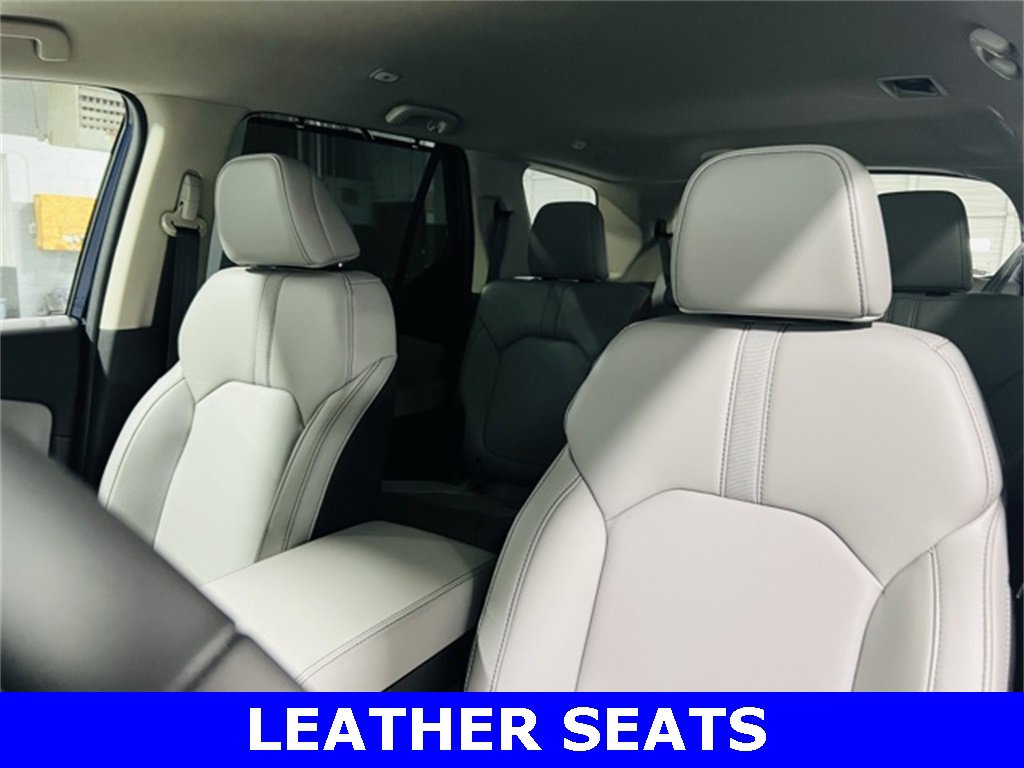 New 2025 Honda Pilot EX-L image 3