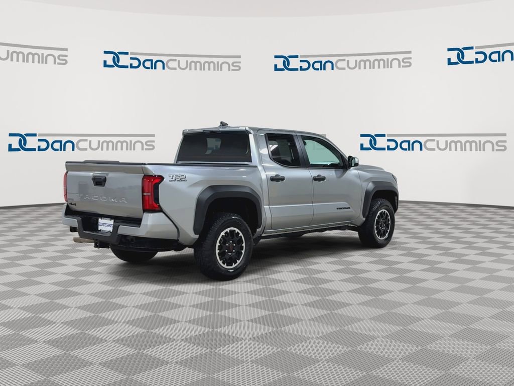 Used 2025 Toyota Tacoma TRD Off-Road image 8