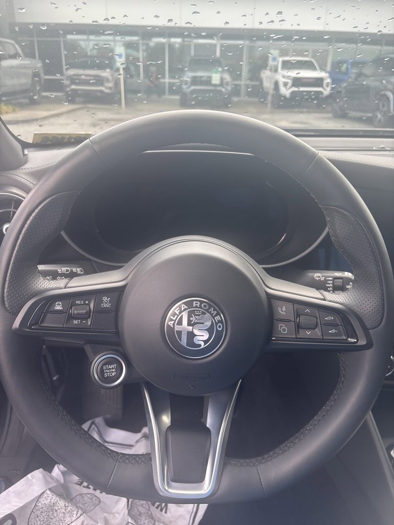 Used 2024 Alfa Romeo Giulia Ti image 19