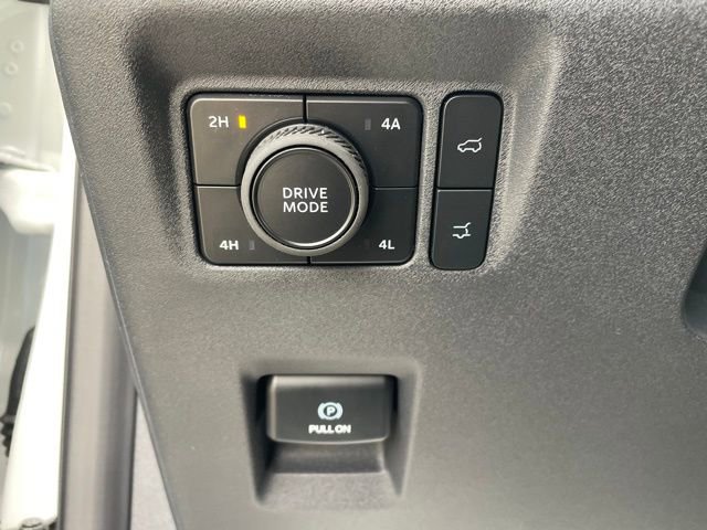 New 2026 Ford Expedition Active image 16