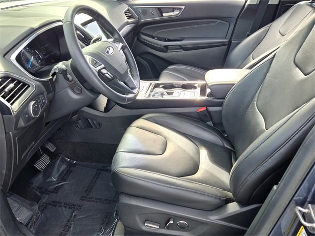 Used 2019 Ford Edge Titanium image 10