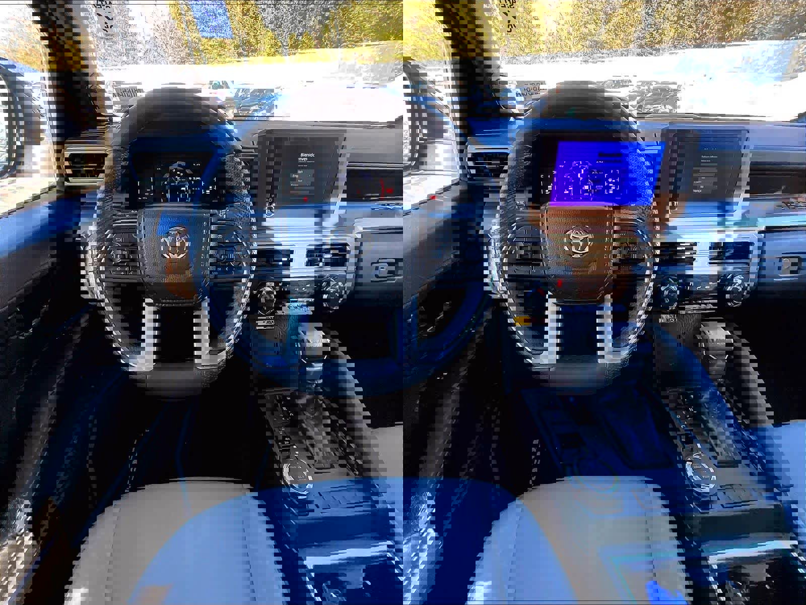 Used 2024 Toyota Tacoma SR5 image 17