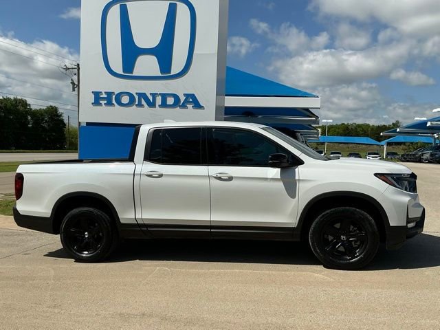 Certified 2022 Honda Ridgeline Black Edition image 2