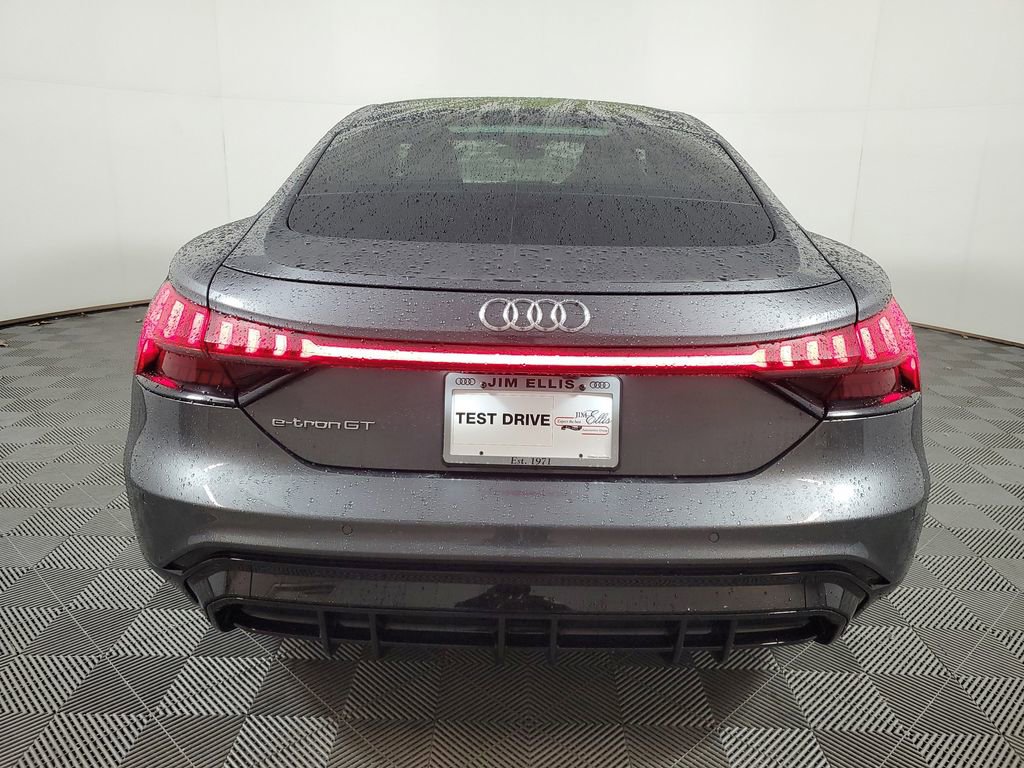 Used 2022 Audi e-tron GT Premium Plus w/ Performance Package image 5
