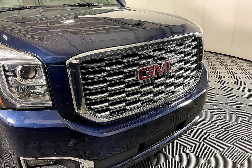 Used 2019 GMC Yukon XL Denali w/ Denali Ultimate Package AWD/4WD image 39