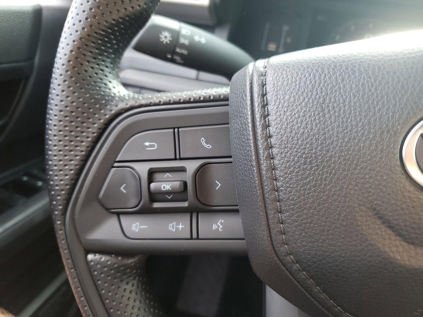 New 2026 Toyota Tacoma SR AWD/4WD image 22