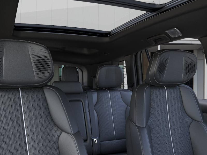 New 2026 Cadillac Vistiq Luxury AWD/4WD image 24