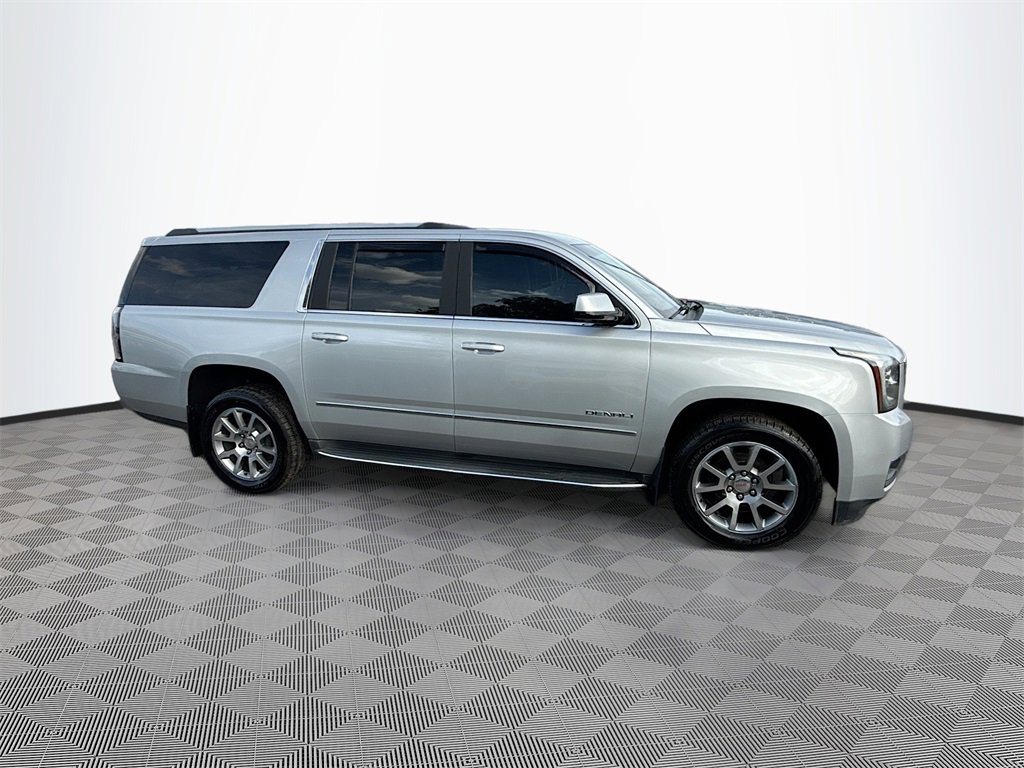 Used 2020 GMC Yukon XL Denali image 5
