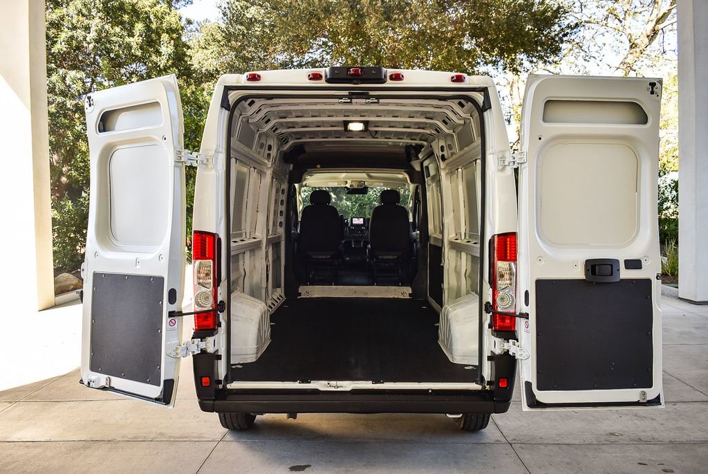 Used 2025 RAM ProMaster 2500 w/ Convenience Group image 24