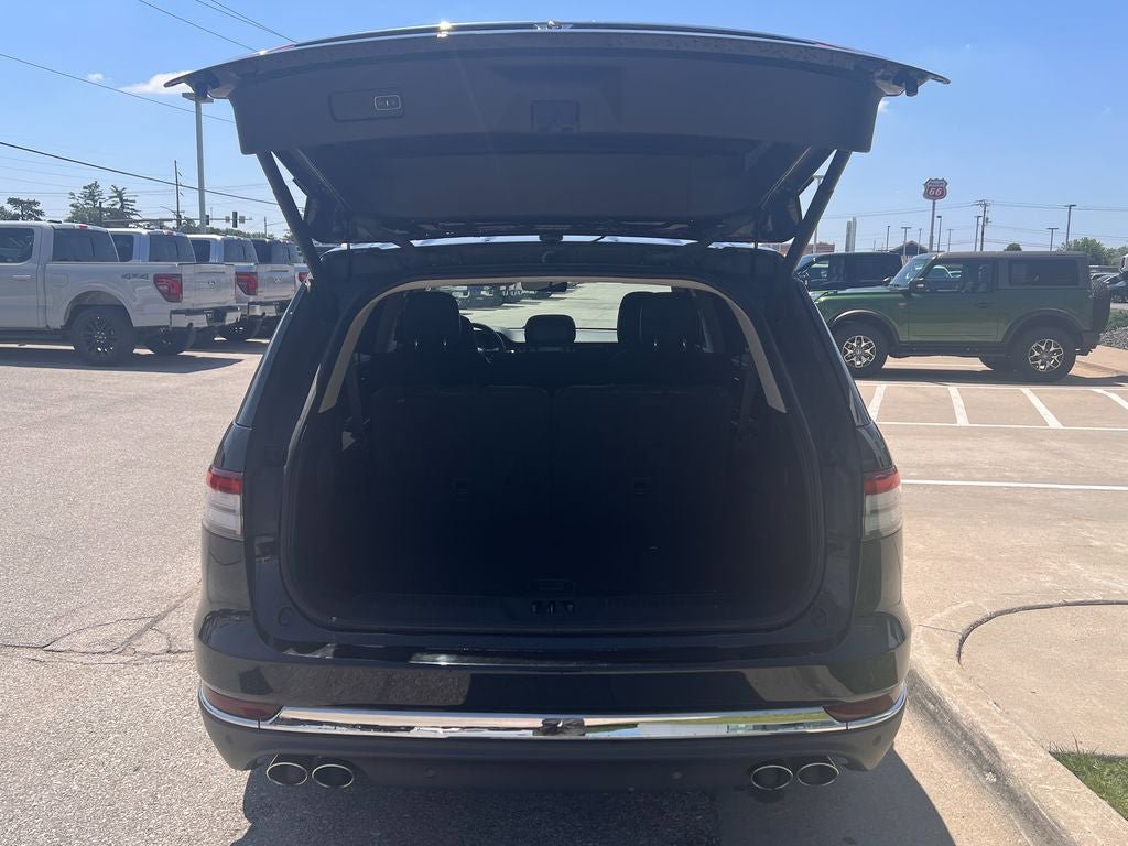 Used 2021 Lincoln Aviator Reserve w/ Equipment Group 201A AWD/4WD image 15