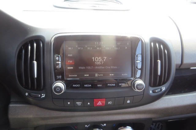 Used 2014 FIAT 500L Trekking w/ Popular Equipment Group FWD image 18