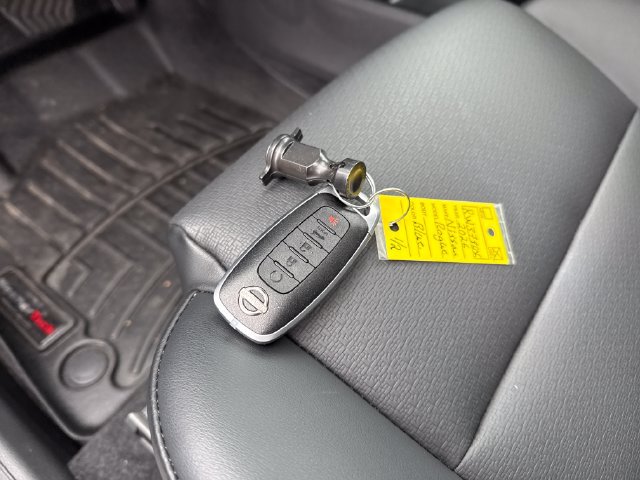Used 2026 Nissan Rogue Dark Armor AWD/4WD image 29
