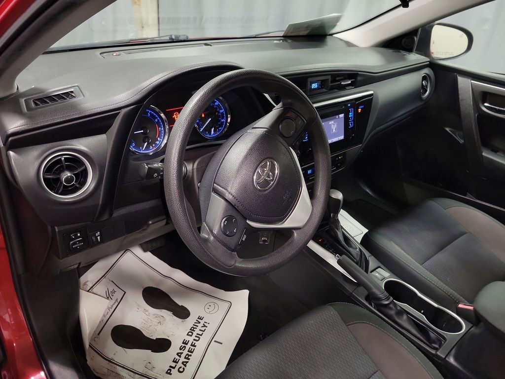 Used 2018 Toyota Corolla LE w/ Carpet Mat Package (TMS) image 13