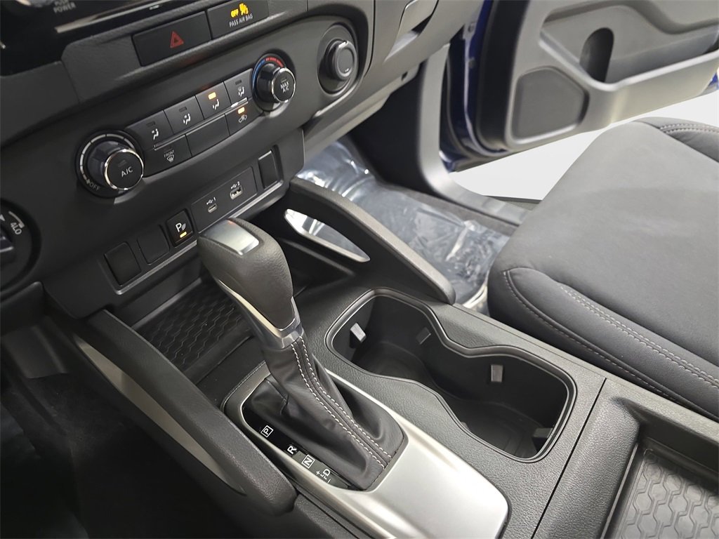 Used 2023 Nissan Frontier SV w/ Technology Package image 27