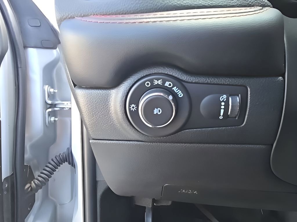 Certified 2023 Dodge Durango GT image 33