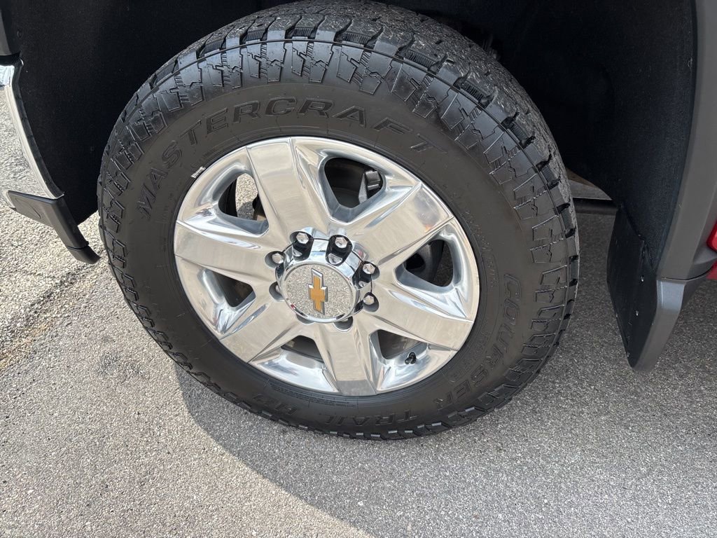 Used 2022 Chevrolet Silverado 2500 LTZ w/ LTZ Plus Package image 8