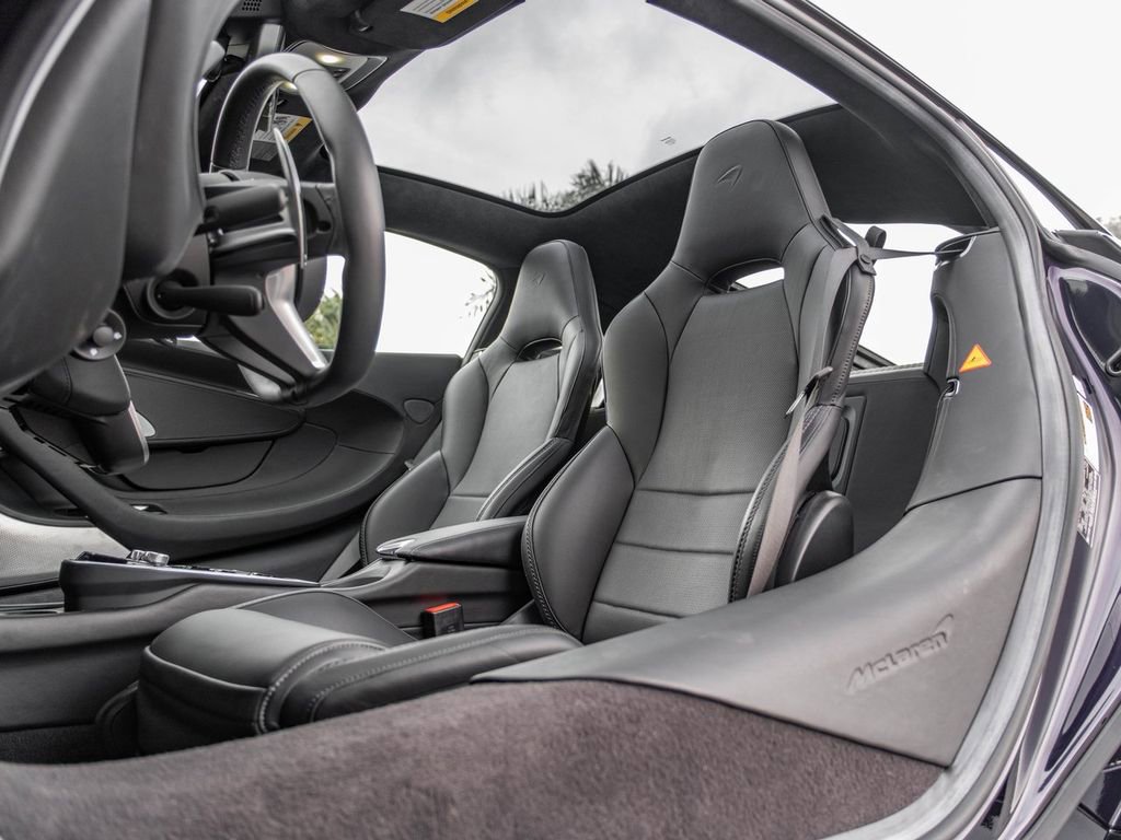 Used 2023 McLaren GT image 24
