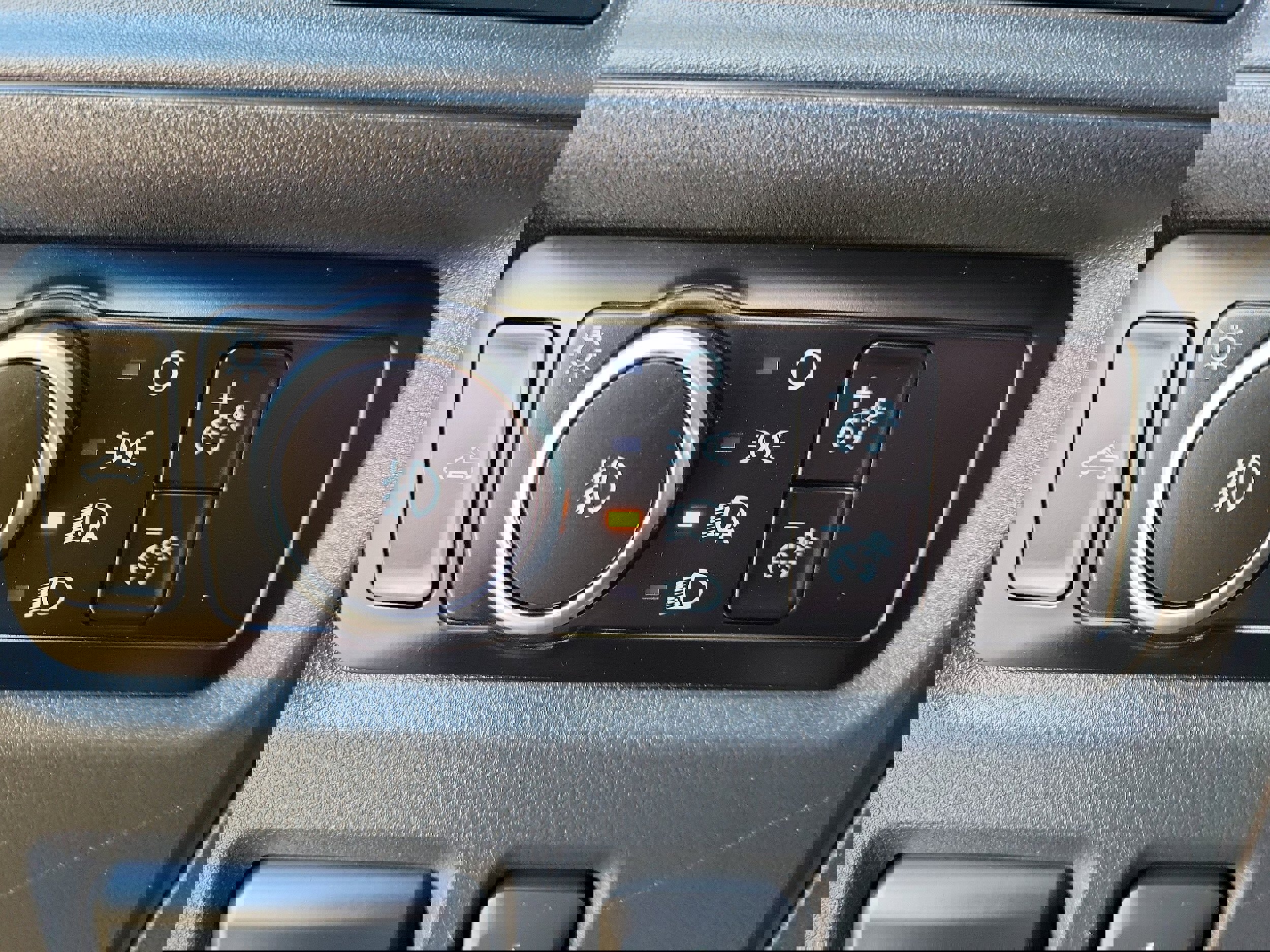 Used 2023 Ford F150 Lariat w/ Bed Utility Package AWD/4WD image 24