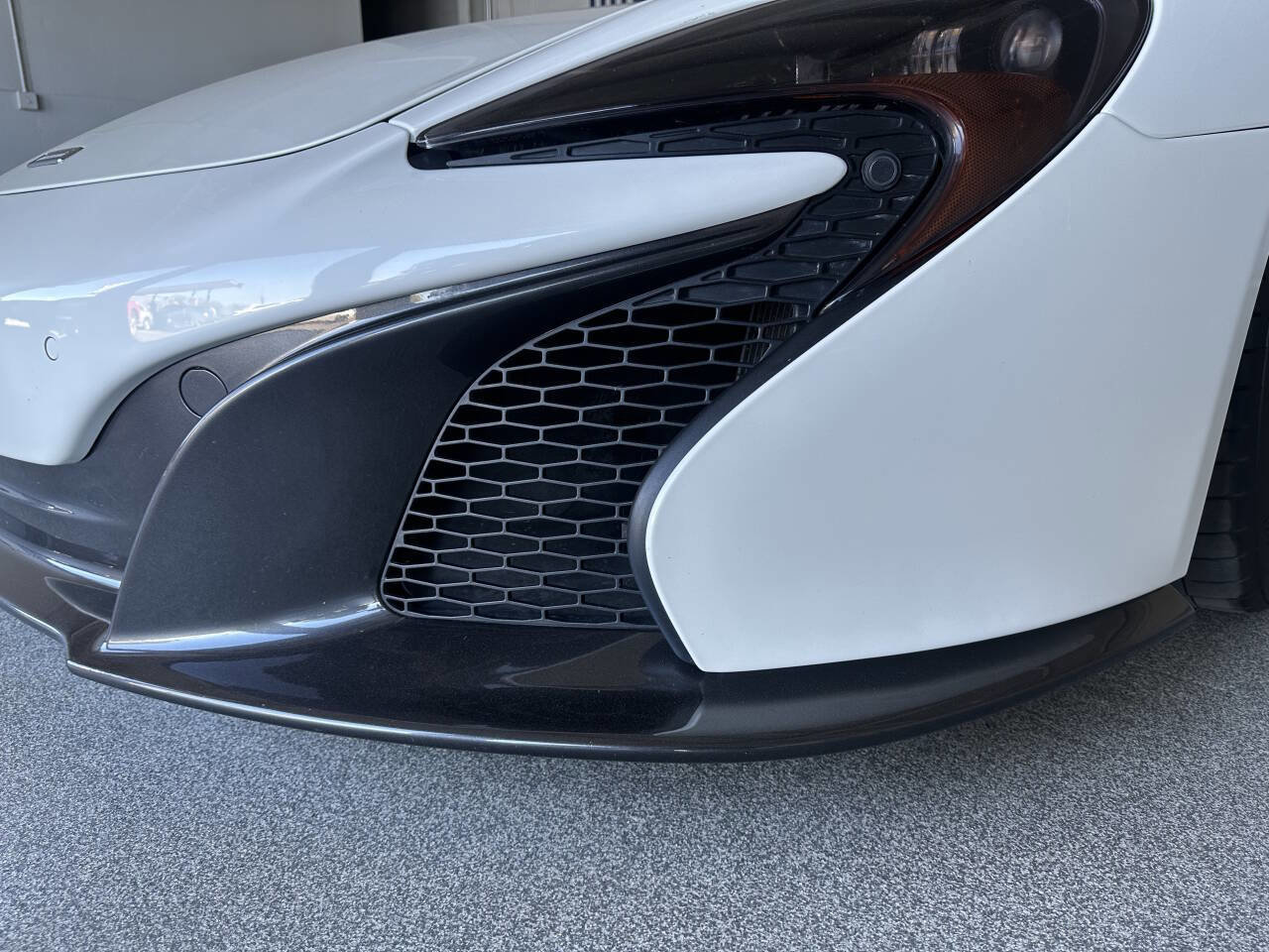 Used 2015 McLaren 650S Spider image 19