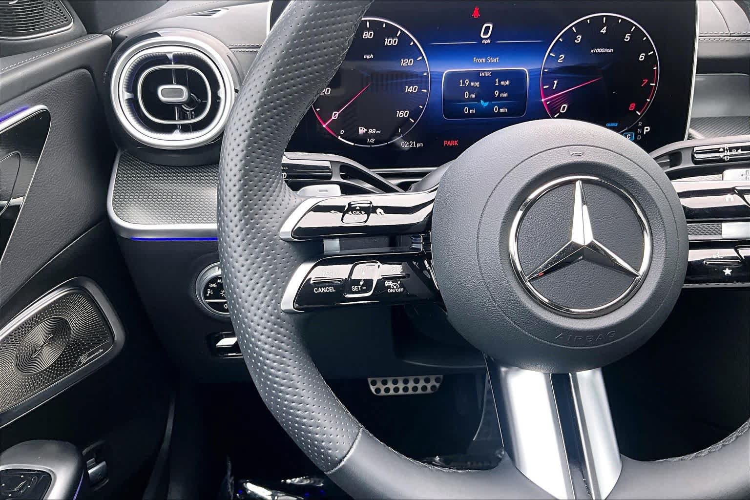 Used 2025 Mercedes-Benz C 300 4MATIC Sedan w/ AMG Line w/ Night Package image 21