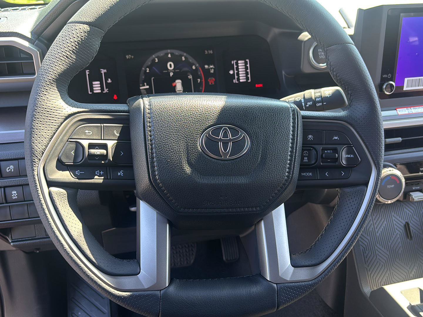 New 2026 Toyota 4Runner SR5 AWD/4WD image 34