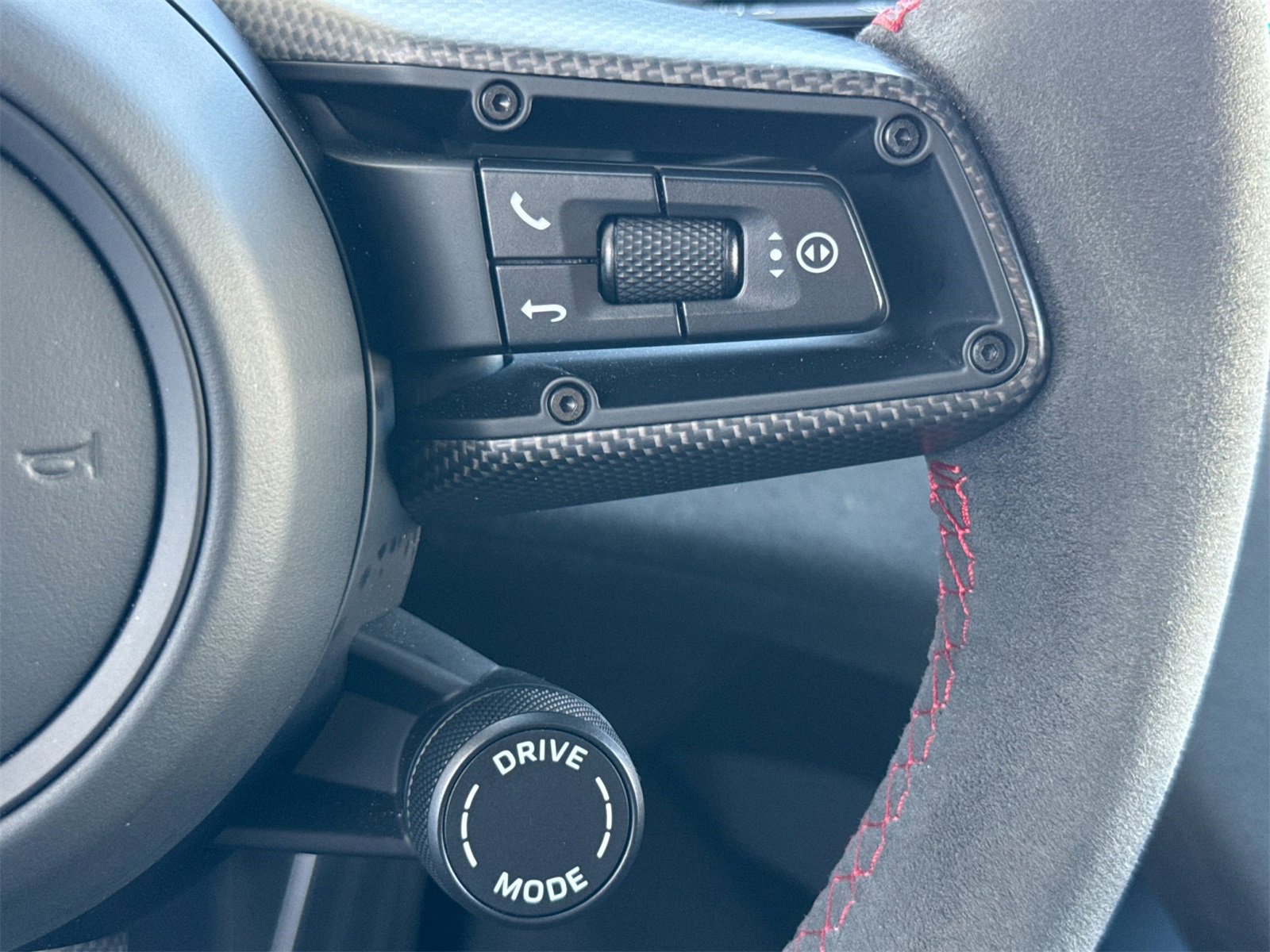 Used 2024 Porsche Taycan GTS image 30