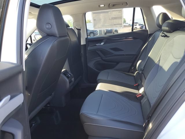 New 2026 Volkswagen Tiguan SE AWD/4WD image 9