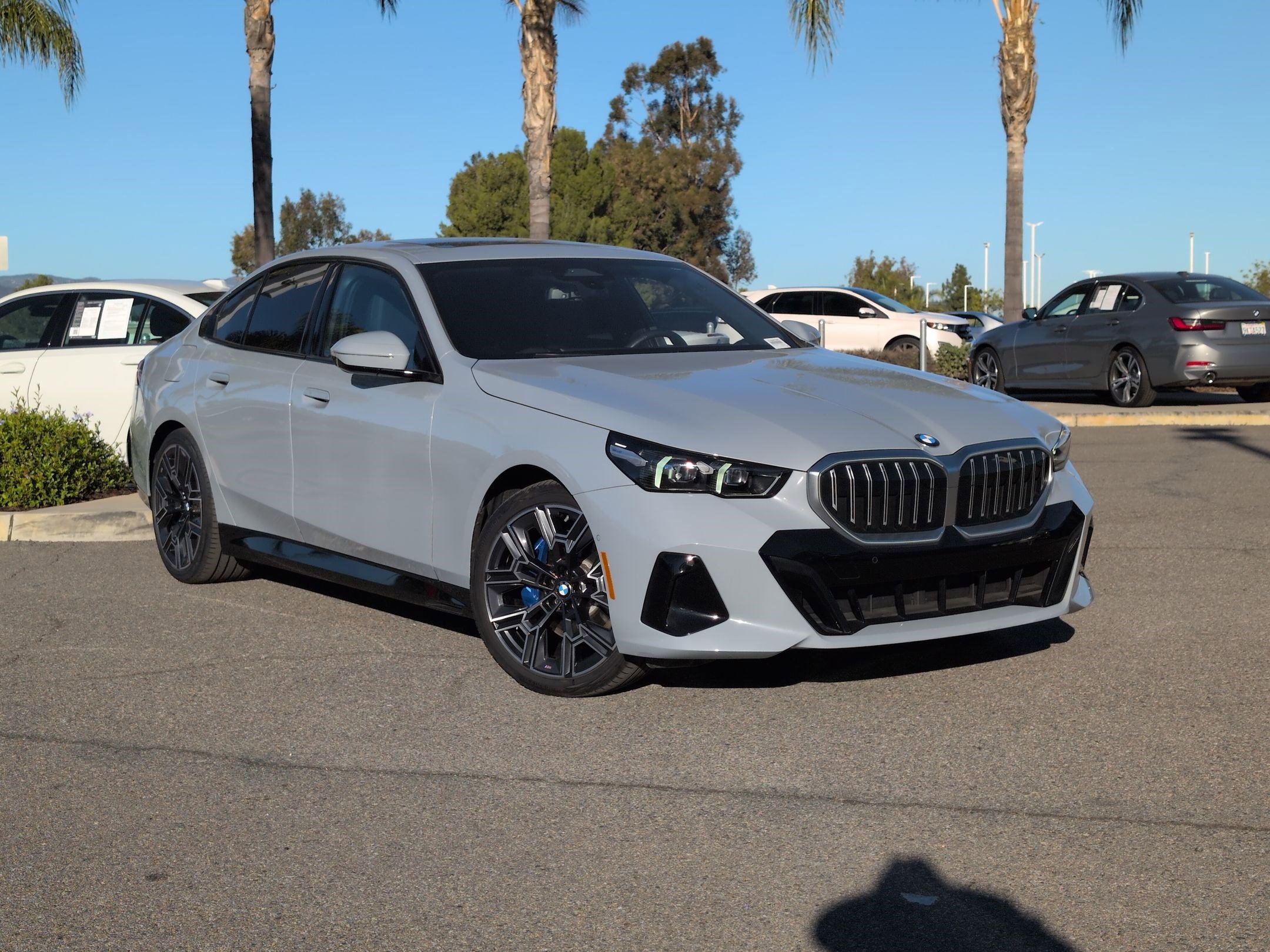 Used 2024 BMW 530i w/ M Sport Package image 2